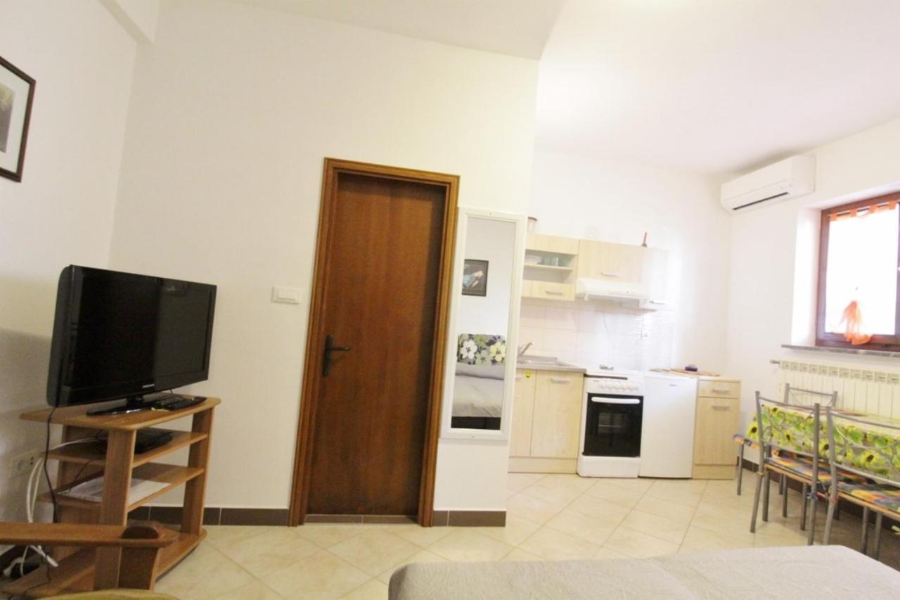 Apartments Zambratija With Sea View エクステリア 写真